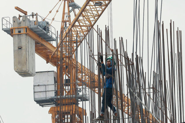 infra-construction-worker