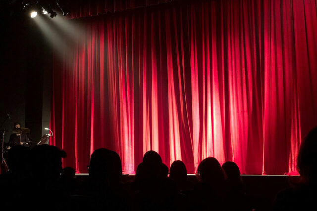 pexels-monica-silvestre-713149