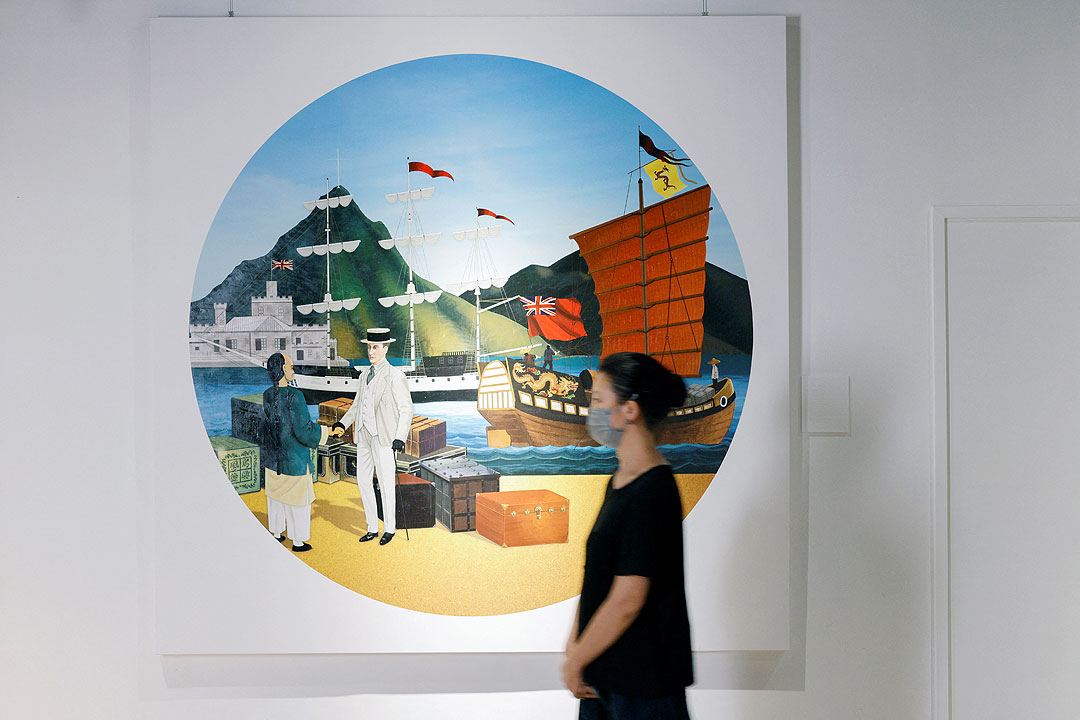 2022-06-21T010106Z_2030749434_RC29SU92WB6V_RTRMADP_3_HONGKONG-ANNIVERSARY-COLLECTOR