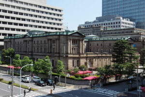 BoJ to keep phasing out massive stimulus next year — gov’t panel member