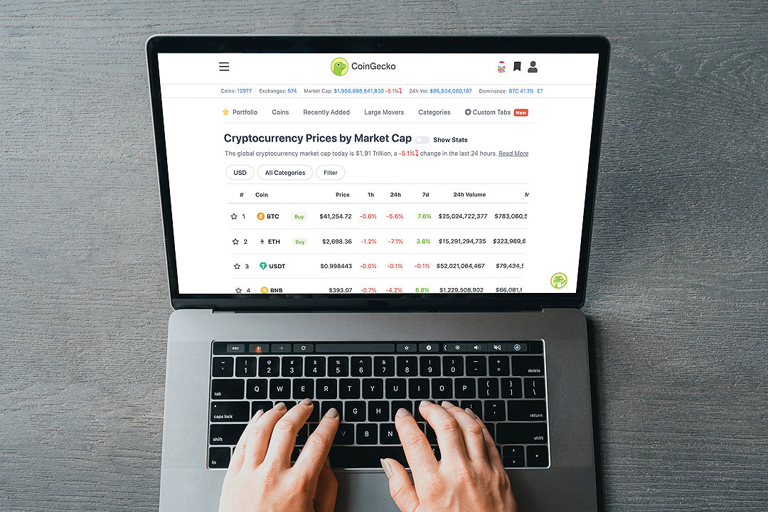 CoinGecko-laptop