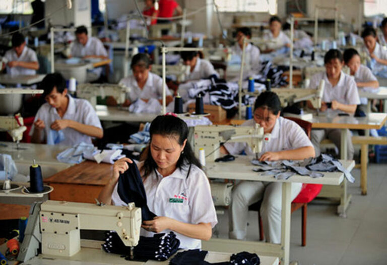 Labor group asks Marcos to prioritize wage hike bill BusinessWorld Online