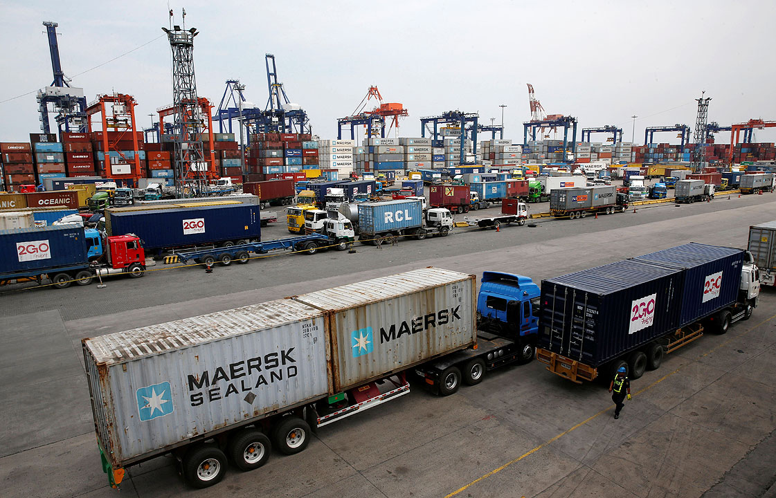 Manila-port-container
