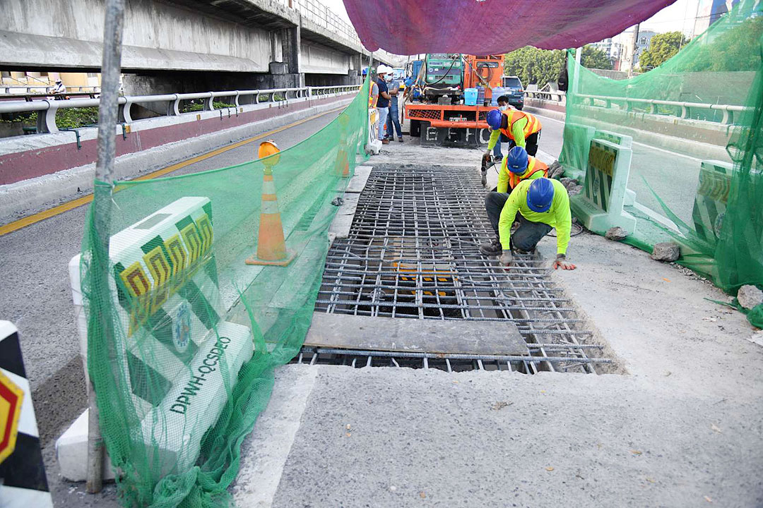 road-construction-workers