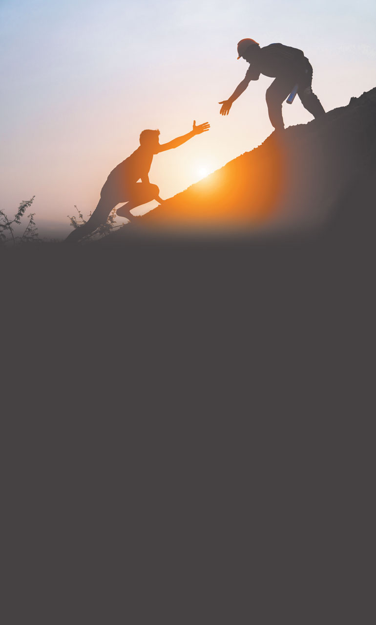 SF_tourists-go-up-hill-sunrise-OL