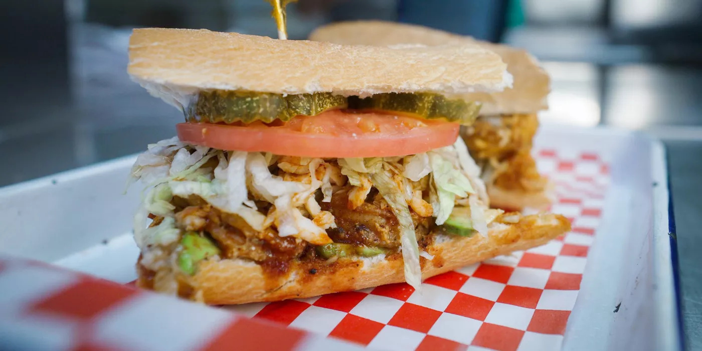 Carp_ChefJupiterPoBoy_07_827b0a603196dbaf2923d40f1118d33b