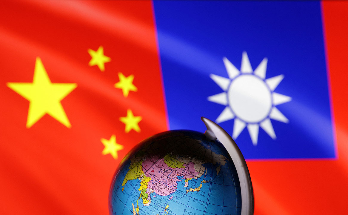 China-Taiwan-globe