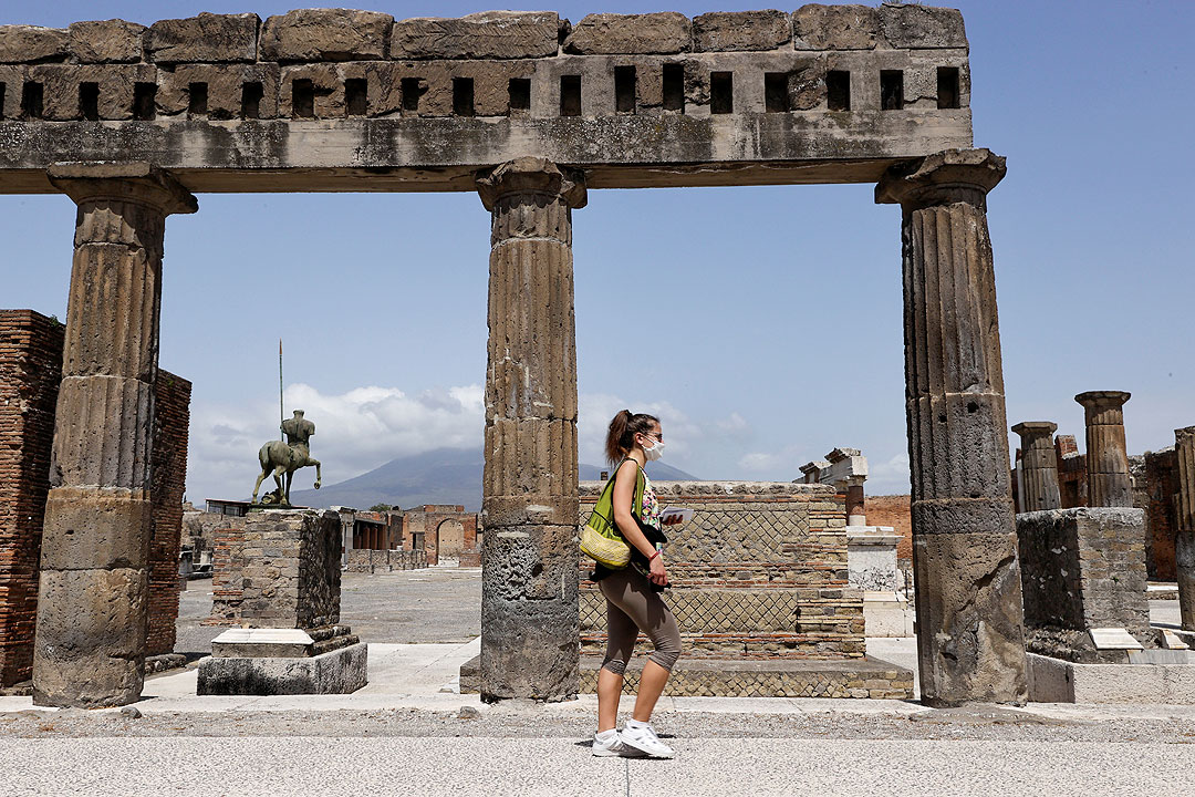 ancient city of Pompeii, Italy-tourist