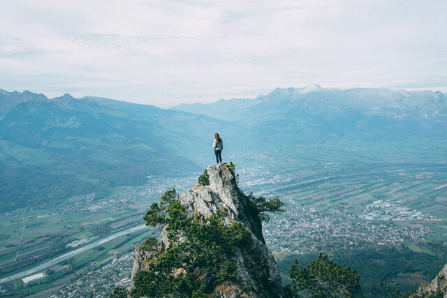 oliver-schwendener-uWdzlMWijiI-unsplash