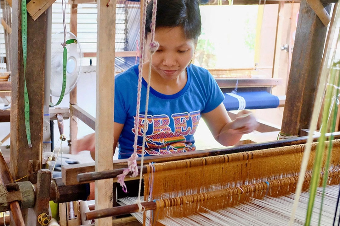 weaver-textile