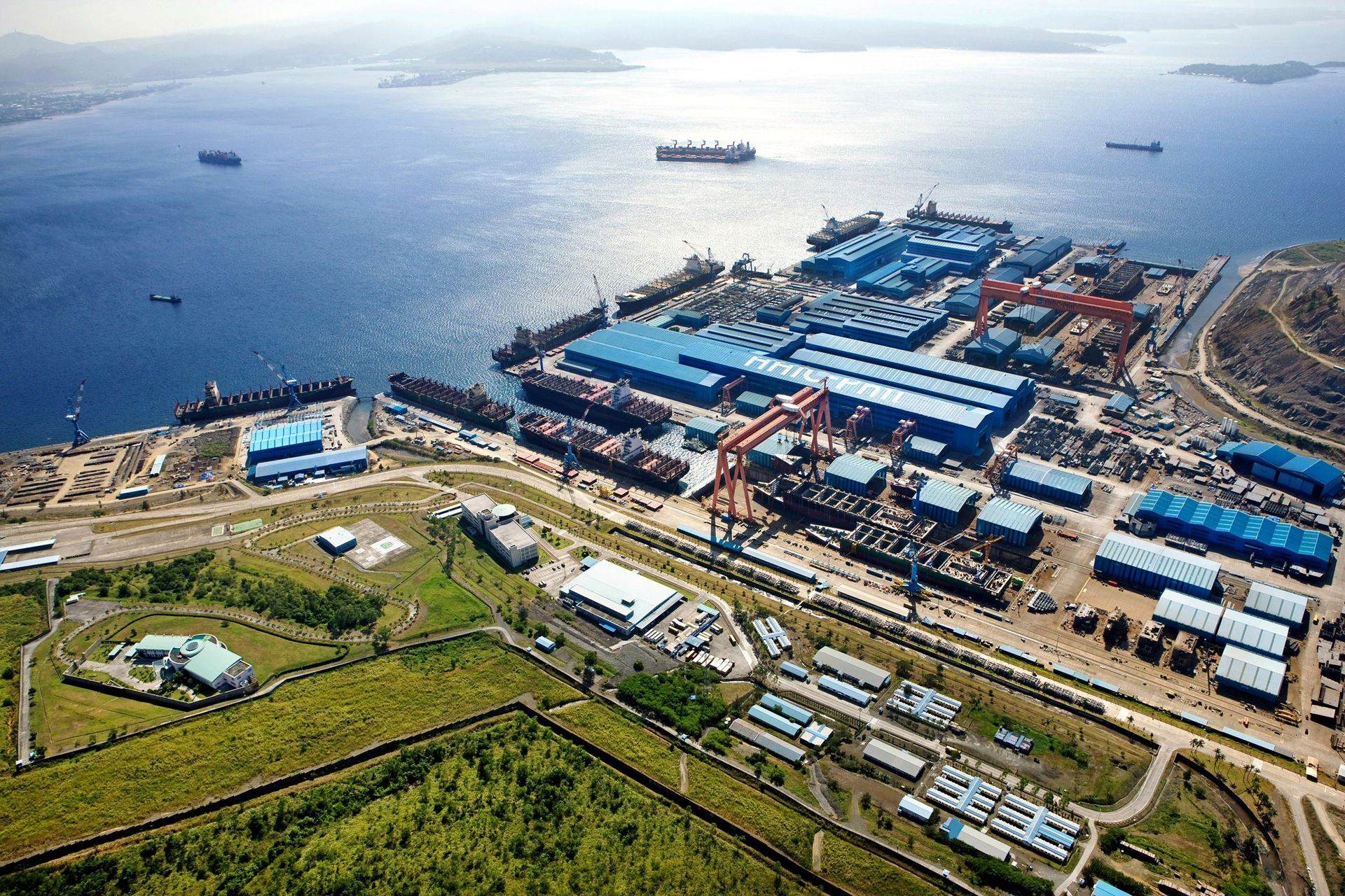 Hanjin-Subic-Shipyard-top-view
