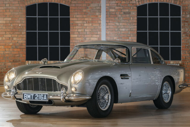 NO TIME TO DIE ASTON MARTIN REPLICA DB5, STUNT CAR