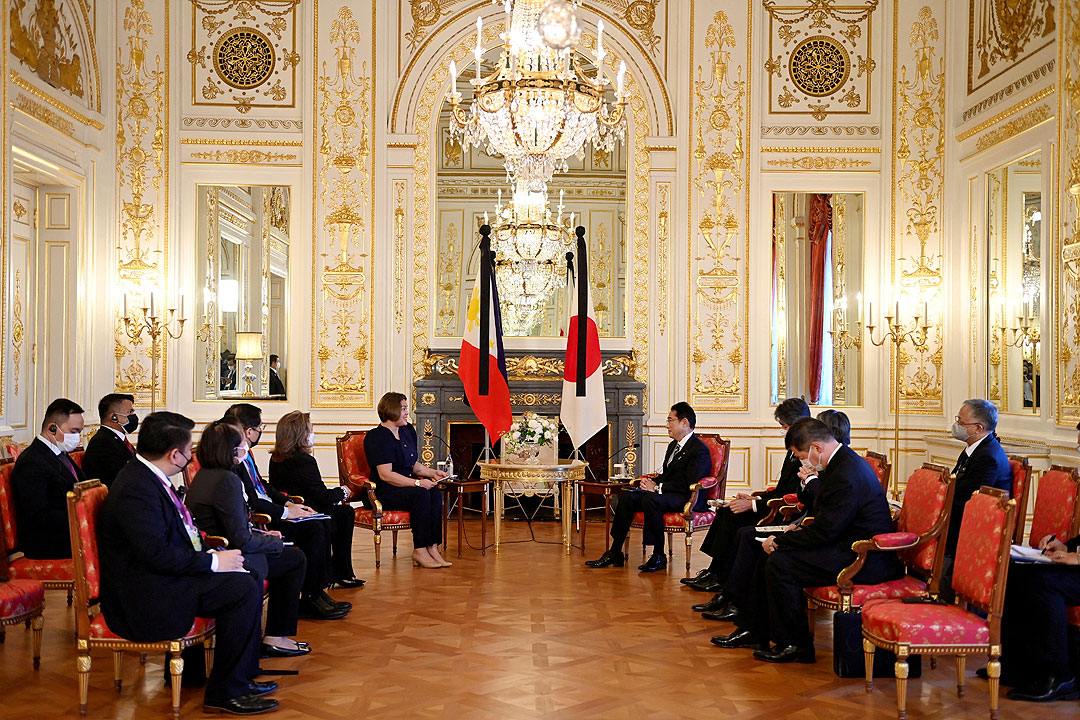 VP-Duterte-Japan-PM-REUTERS
