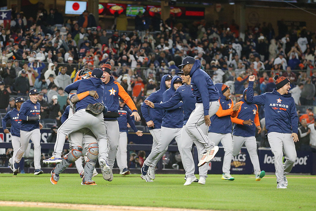 Astros rally to sweep Yankees and set up Phillies game in World Series -  The Japan Times