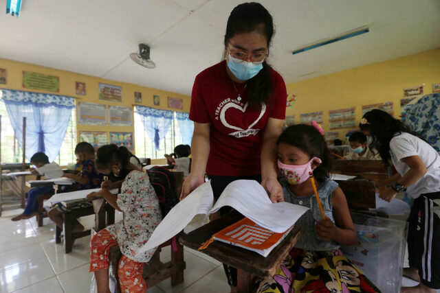 Teacher-Montalban-2021-11-PHILSTAR-MICHAEL-VARCAS