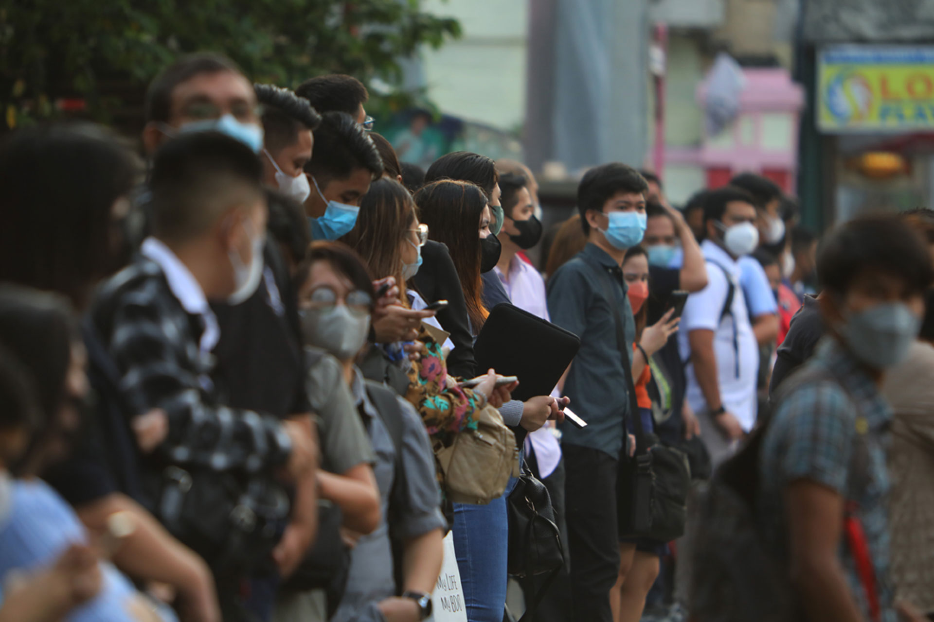 commuters-face-mask