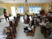 Senate minority leader backs policy on face-to-face classes