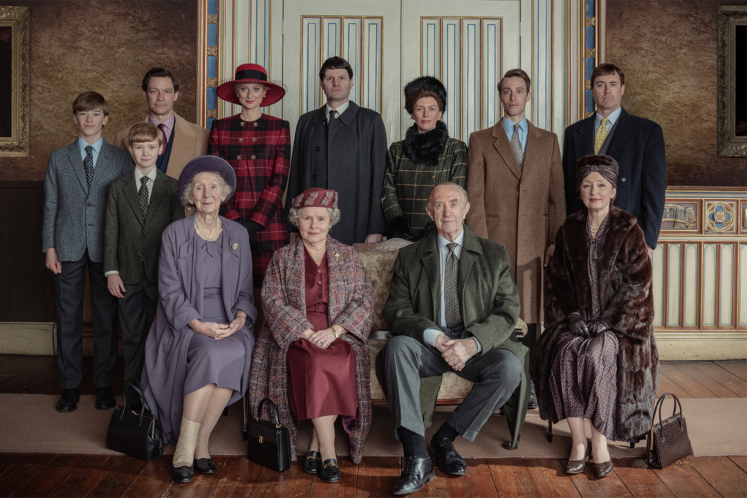 Imelda-Staunton,-Dominic-West,-and-Elizabeth-Debicki-in-The-Crown-(2016)