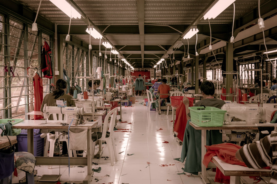 Indonesia-factory-workers