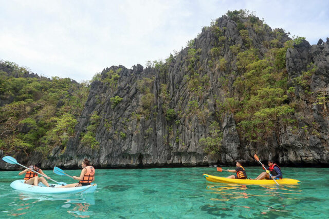 Tourists-ElNido-PHILSTAR-KRIZJOHN-ROSALES