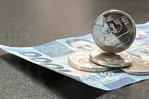 Peso hits four-month low on Fed hike bets