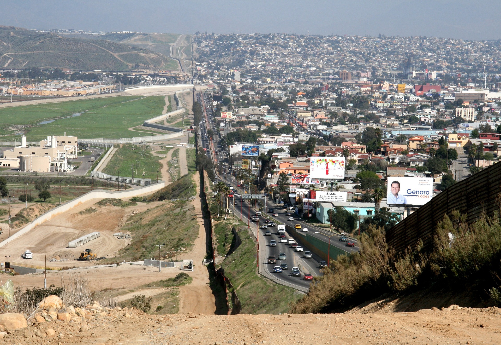 border-us-mexico-62866_1920