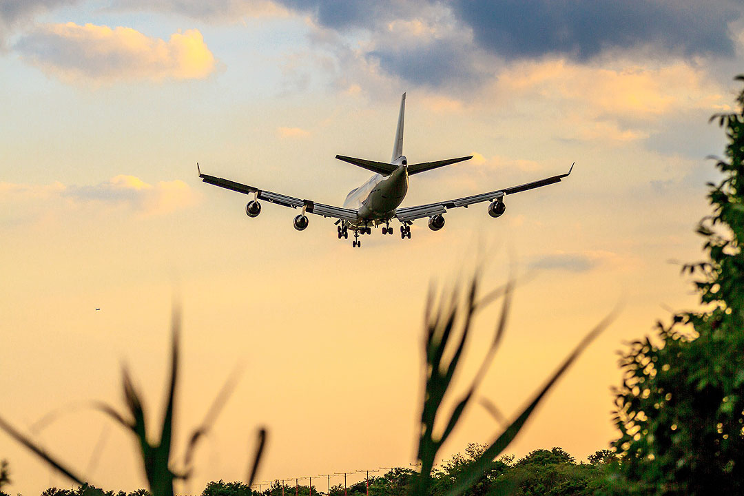 airplane-flight
