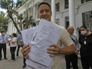 BIR goes after firms issuing fake receipts