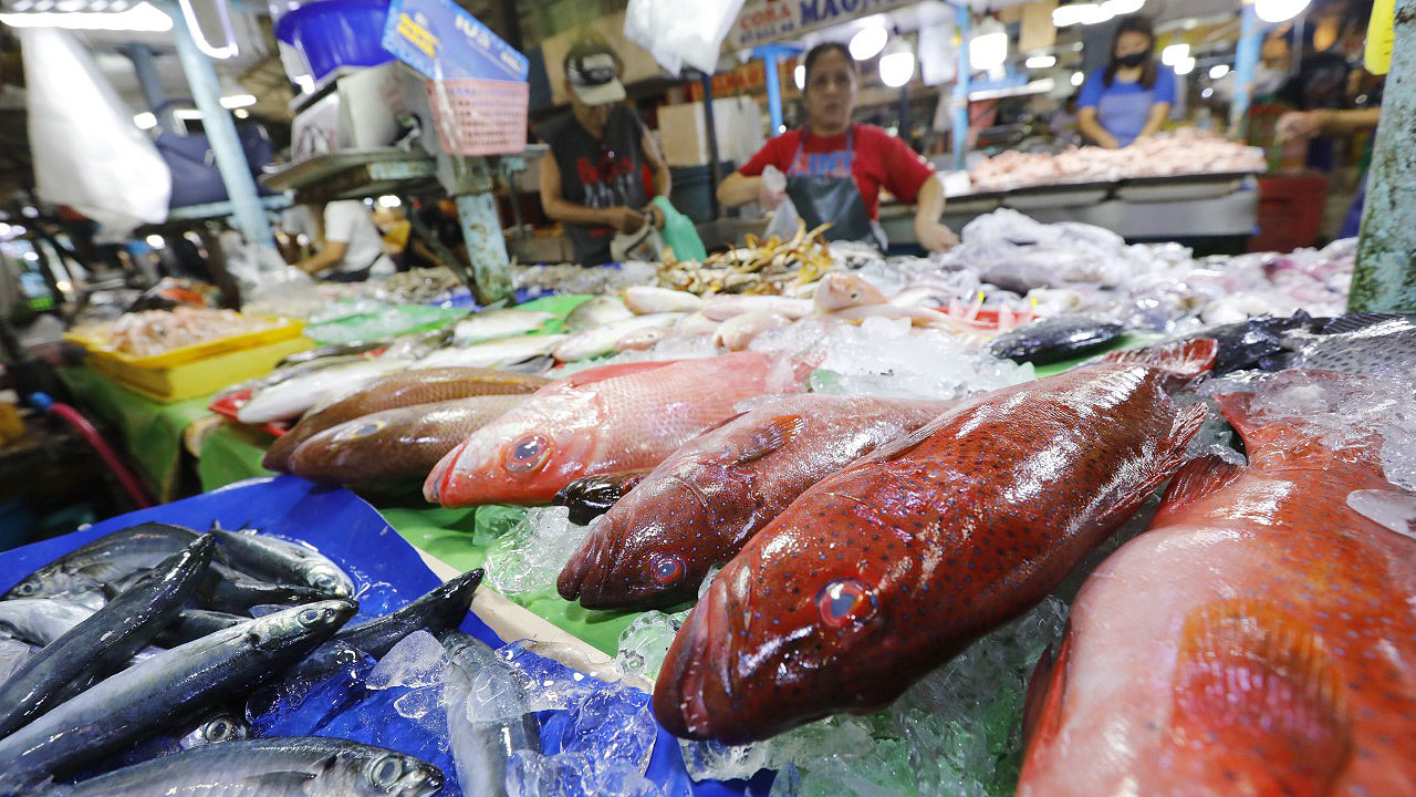 Fish-market-marikina-PHILSTAR-WALTER-BOLLOZOS