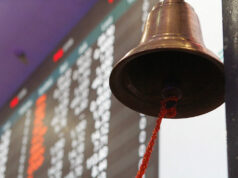 PSEi sinks to over 5-year low on slowdown fears