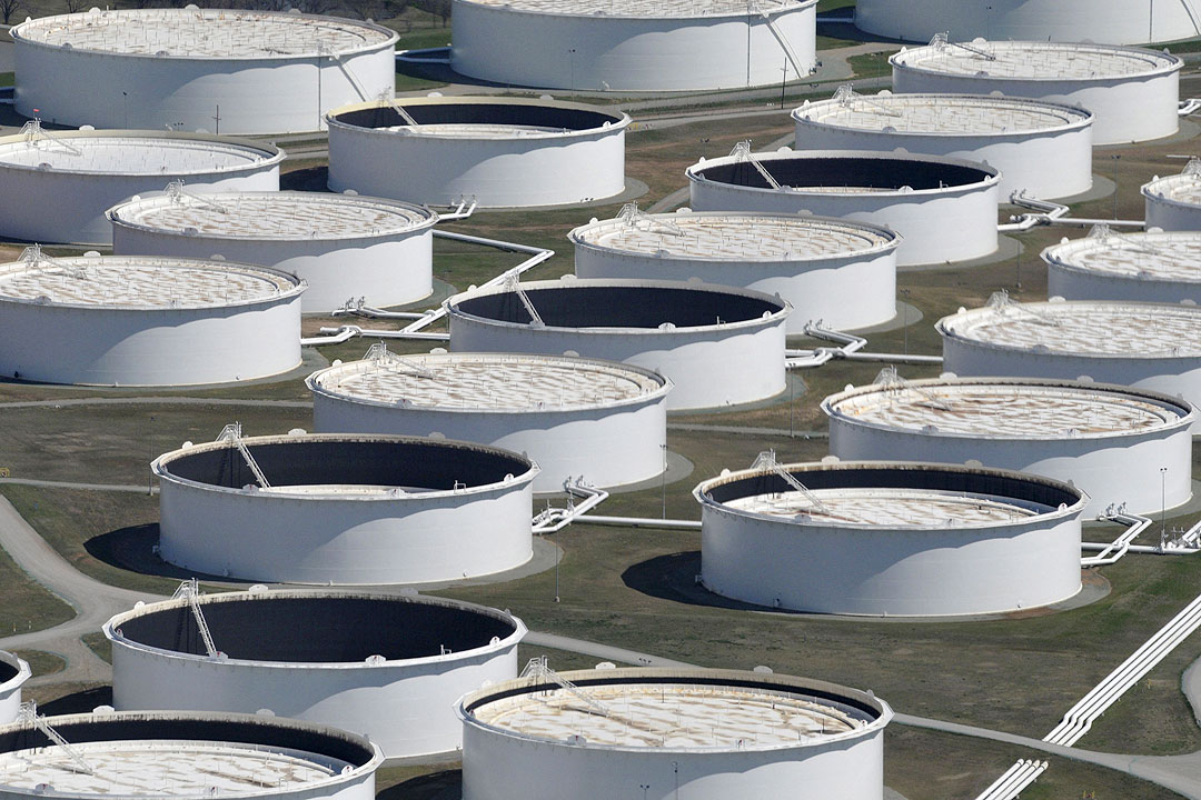 US-Crude oil storage tanks