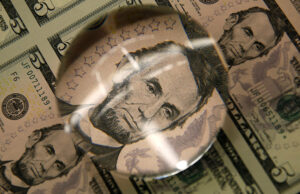Hot money net outflows surge in March due to Middle East war