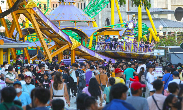 Laguna-amusement park