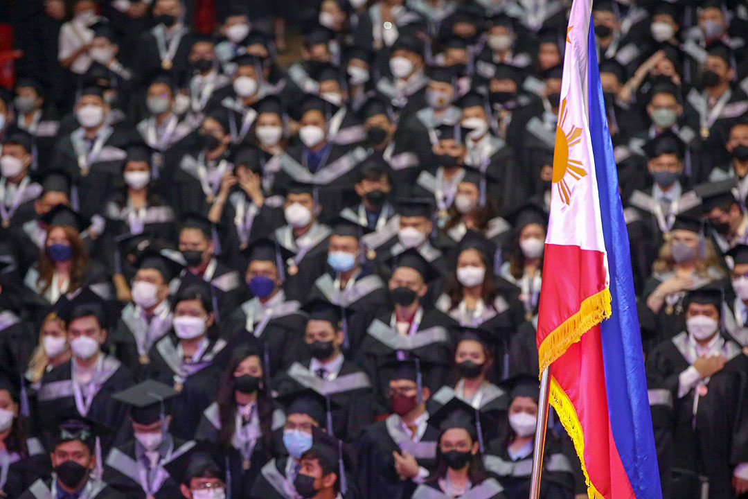 PHL-flag-graduates