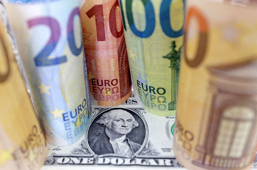 euro-dollar-currency