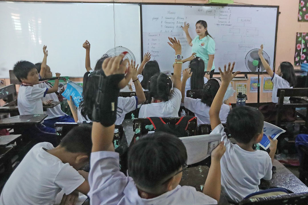 Classroom-teacher-students-PHILSTAR-EDD-GUMBAN