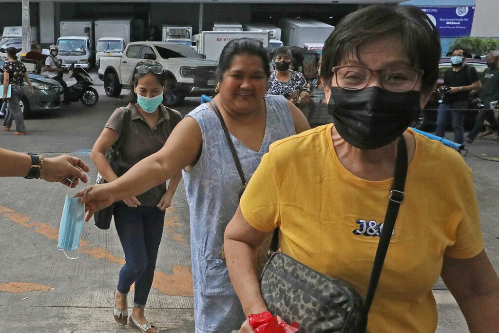 COVID positivity rate hits 23.6 with 41 of cases in Metro Manila