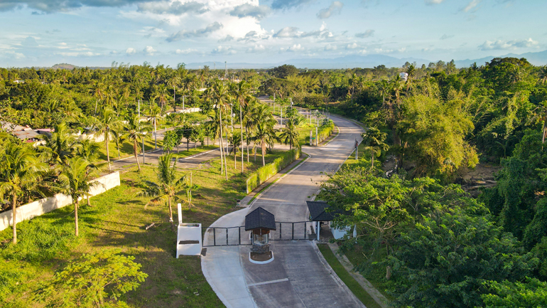 BATANGAS--Terreno-South-OL