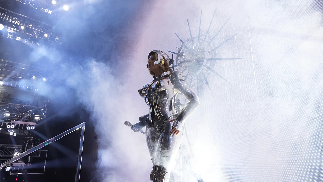 Renaissance World Tour
