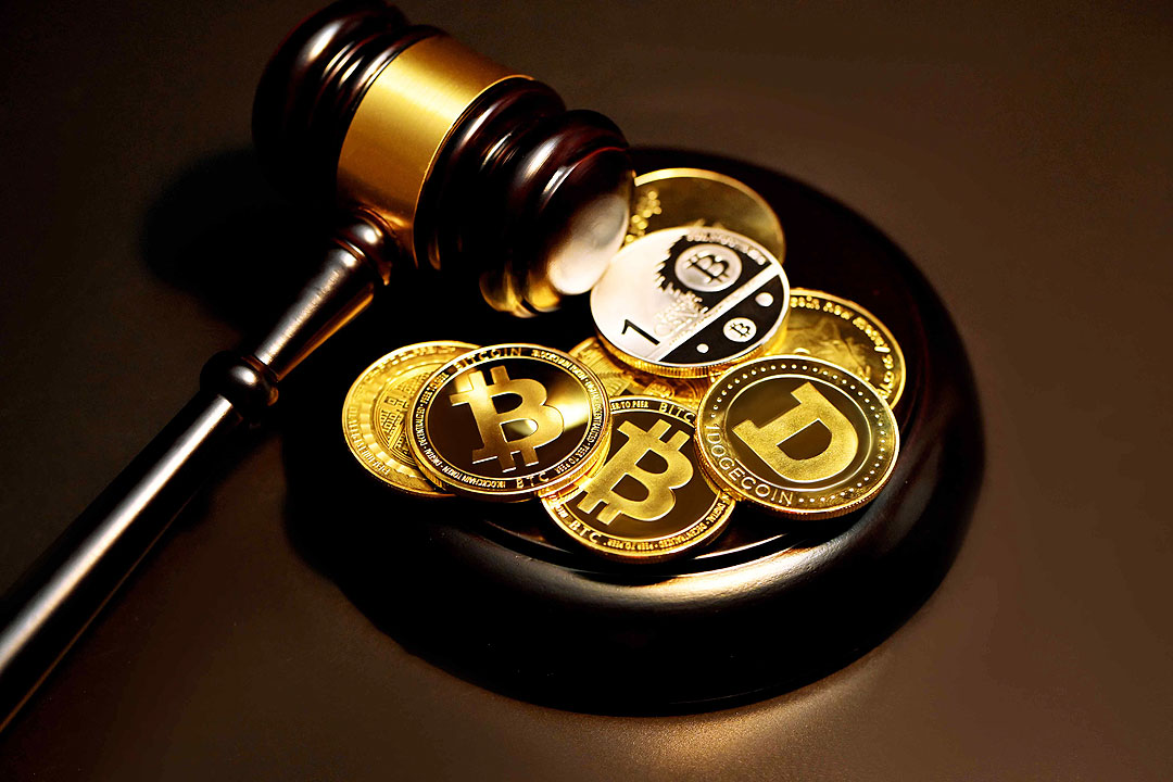 gavel-bitcoin-crypto currency