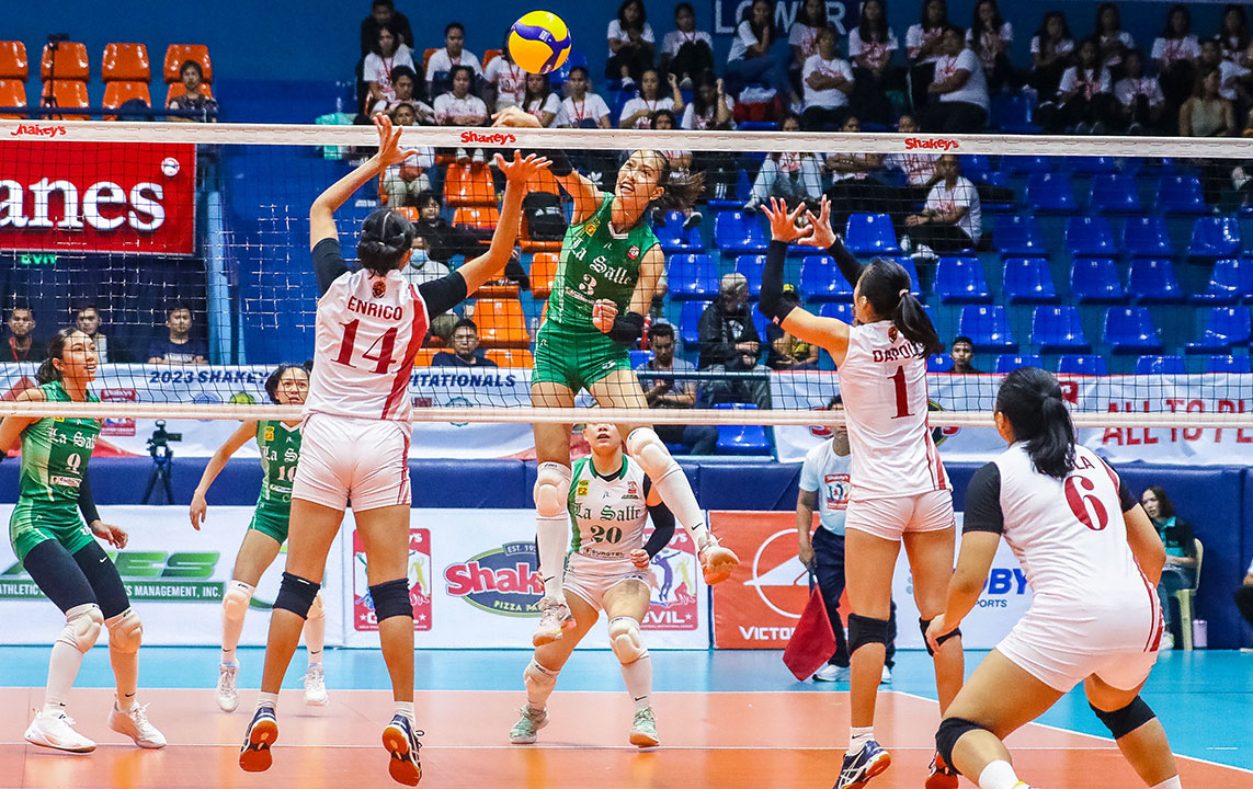 DLSU-Thea-Gagate-over-Perps-Charisse-Enrico-and-Mary-Rhose-Dapol