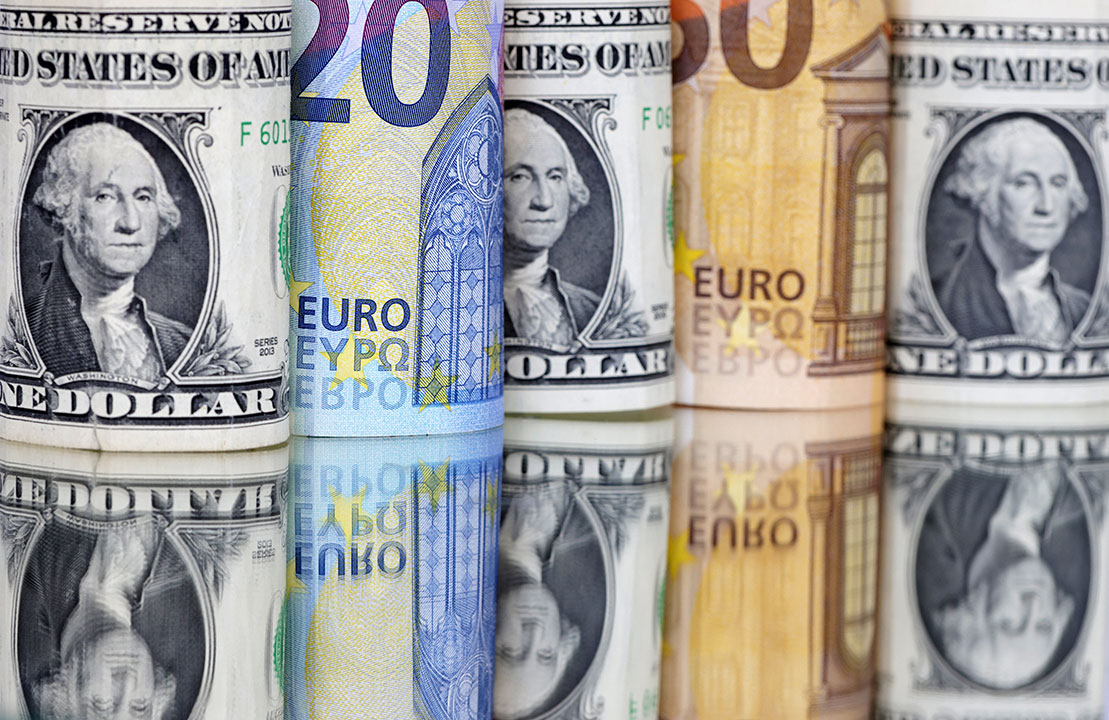 Dollar-Euro currencies-wc