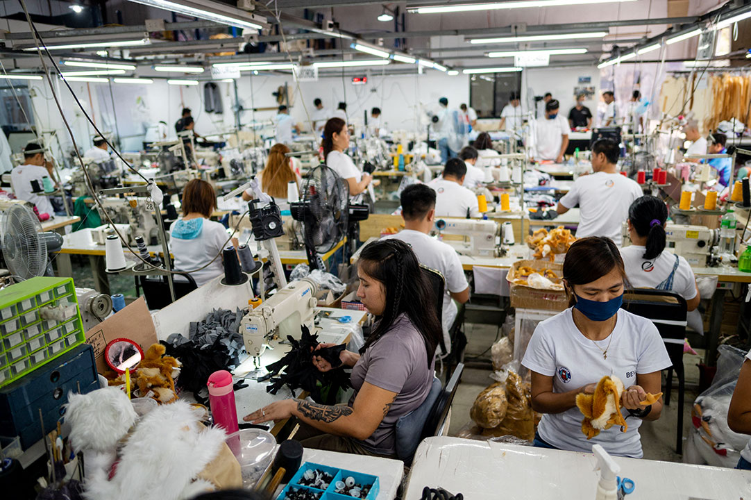 Wearables industry exports decline in Jan. - BusinessWorld Online