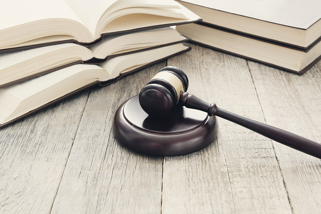 gavel-law
