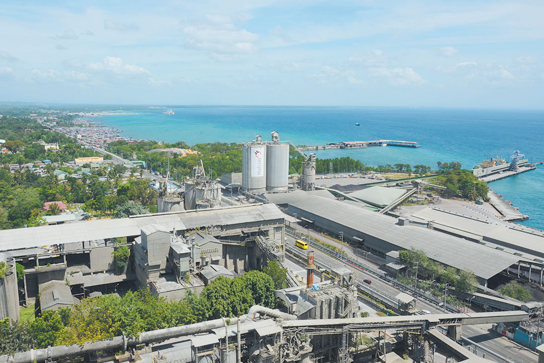 Holcim-Phlippines'-plant-in-Davao-City