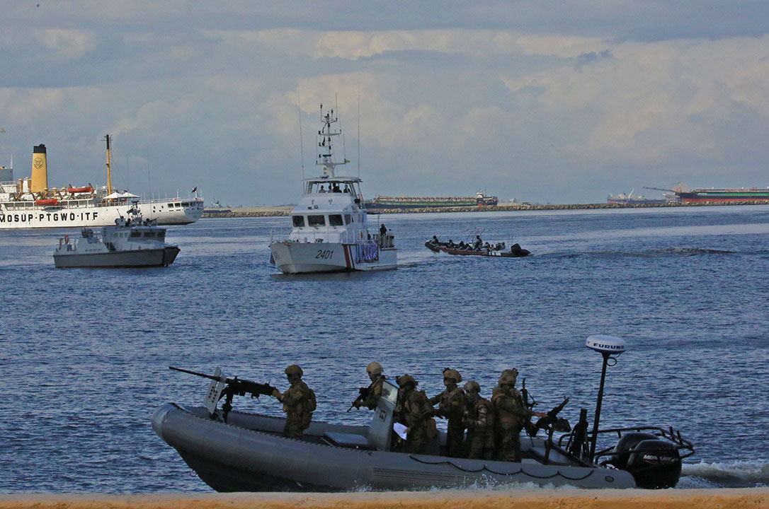 Philippine Coast Guard-Manila Bay