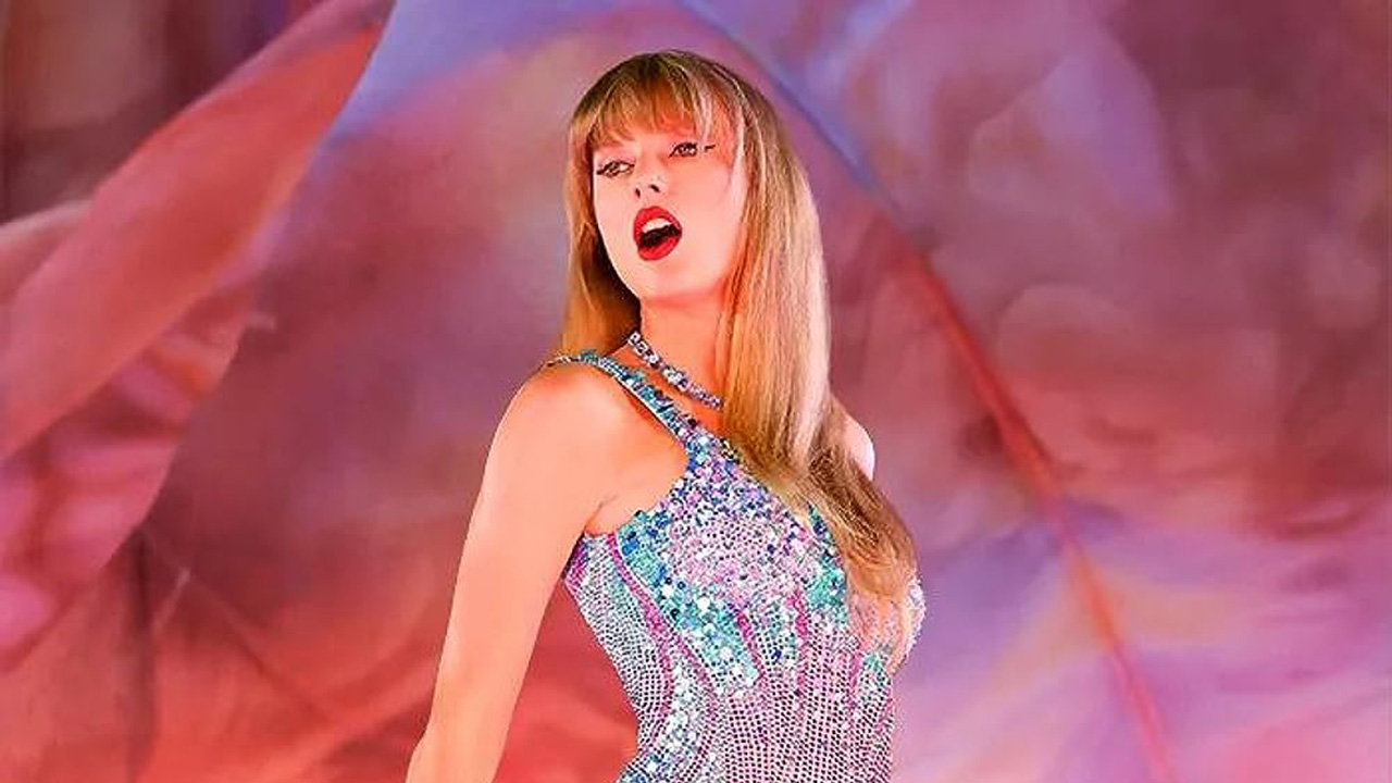 Taylor Swift in Taylor Swift - The Eras Tour (2023)