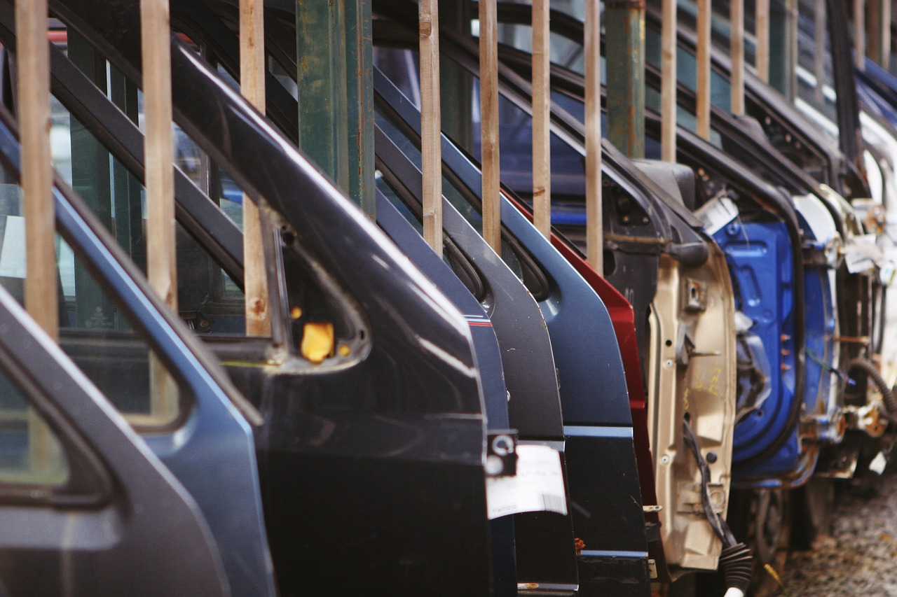 car-doors-406883_1280