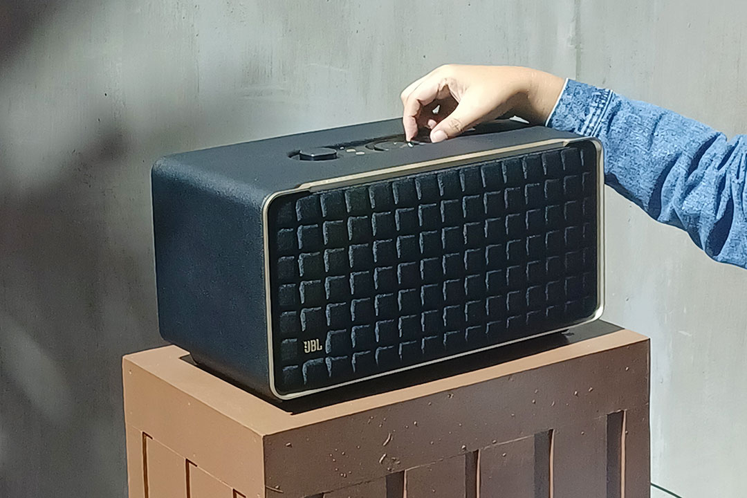 JBL-Authentics-500-pic