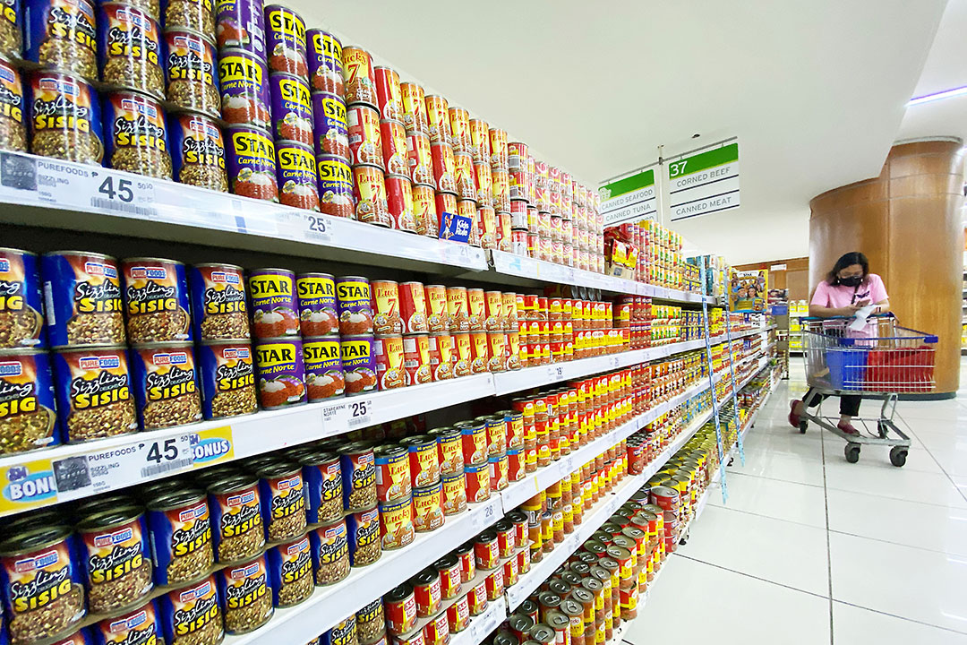 Grocery-shopper